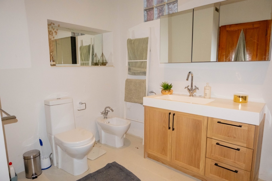 To Let 2 Bedroom Property for Rent in Sea Point Western Cape